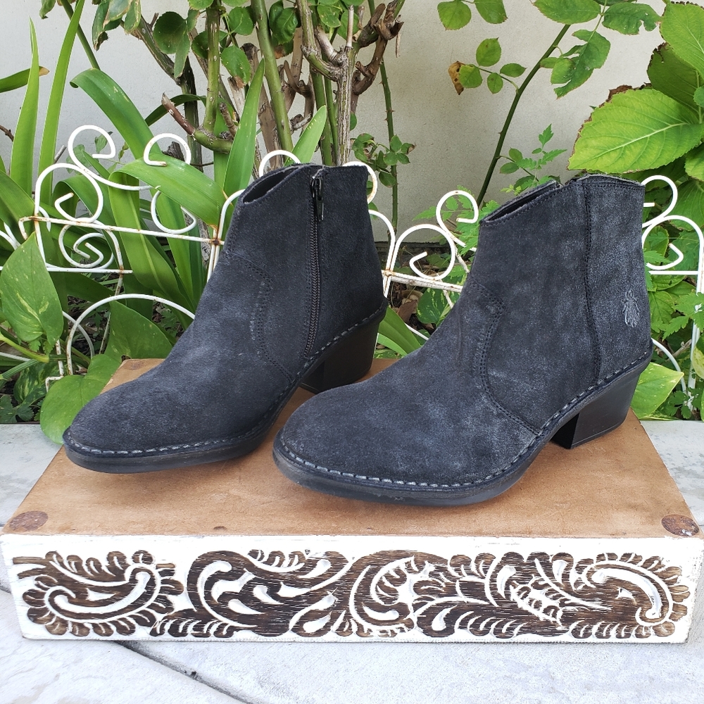 Western Chic Fly London Black Leather Booties - Picture 5 of 9